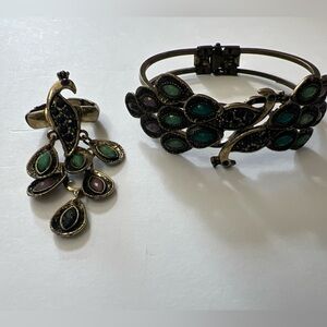 Vintage gold Color and Crystal PEACOCK Hinged Bangle Bracelet And Ring
